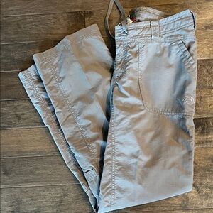 The North Face Women’s Light Gray Cargo Pants- Outdoor/Hiking